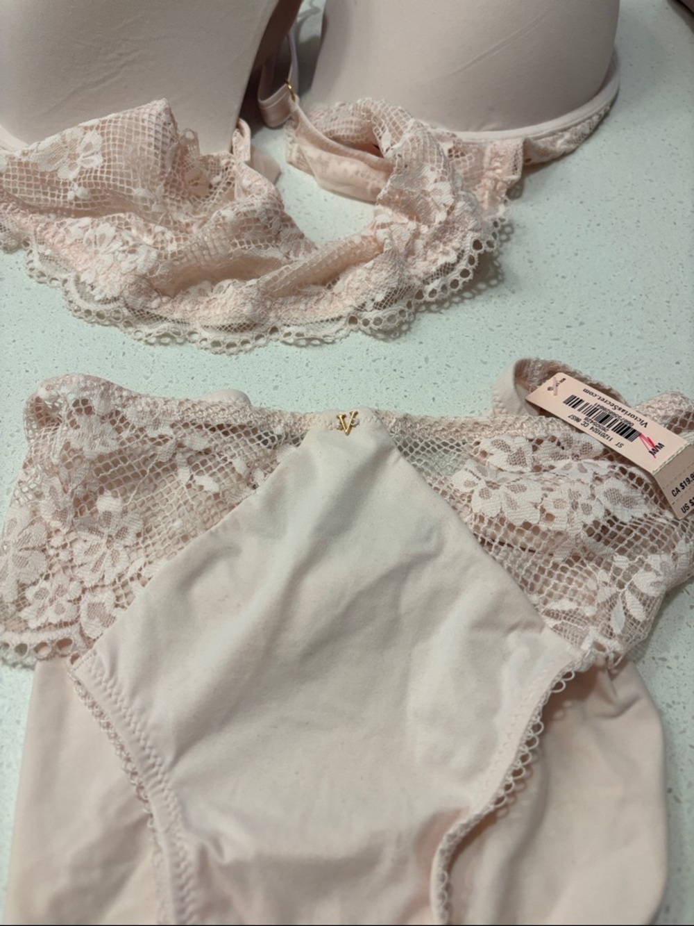 Victoria's Secret Lace Bra and matching NWT panties